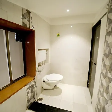 Cabin Stay Marol-The Hubz-3